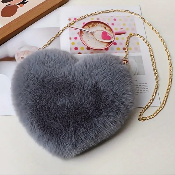 Plush Heart-Shaped Crossbody Bag, Gray, Gold Chain, Trendy & Cute Purse - Picture 4 of 14